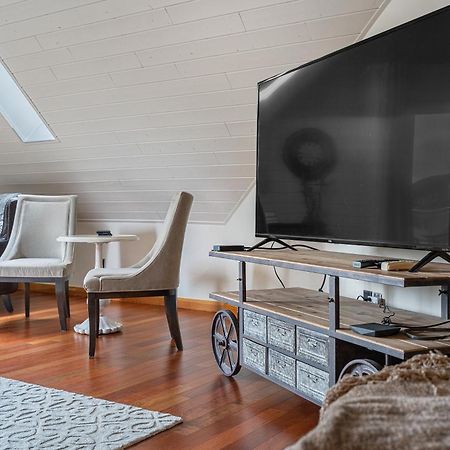 Parkland301 Sunlit 2,000 Ft² Penthouse With Mtn View Lejlighed Canmore Eksteriør billede